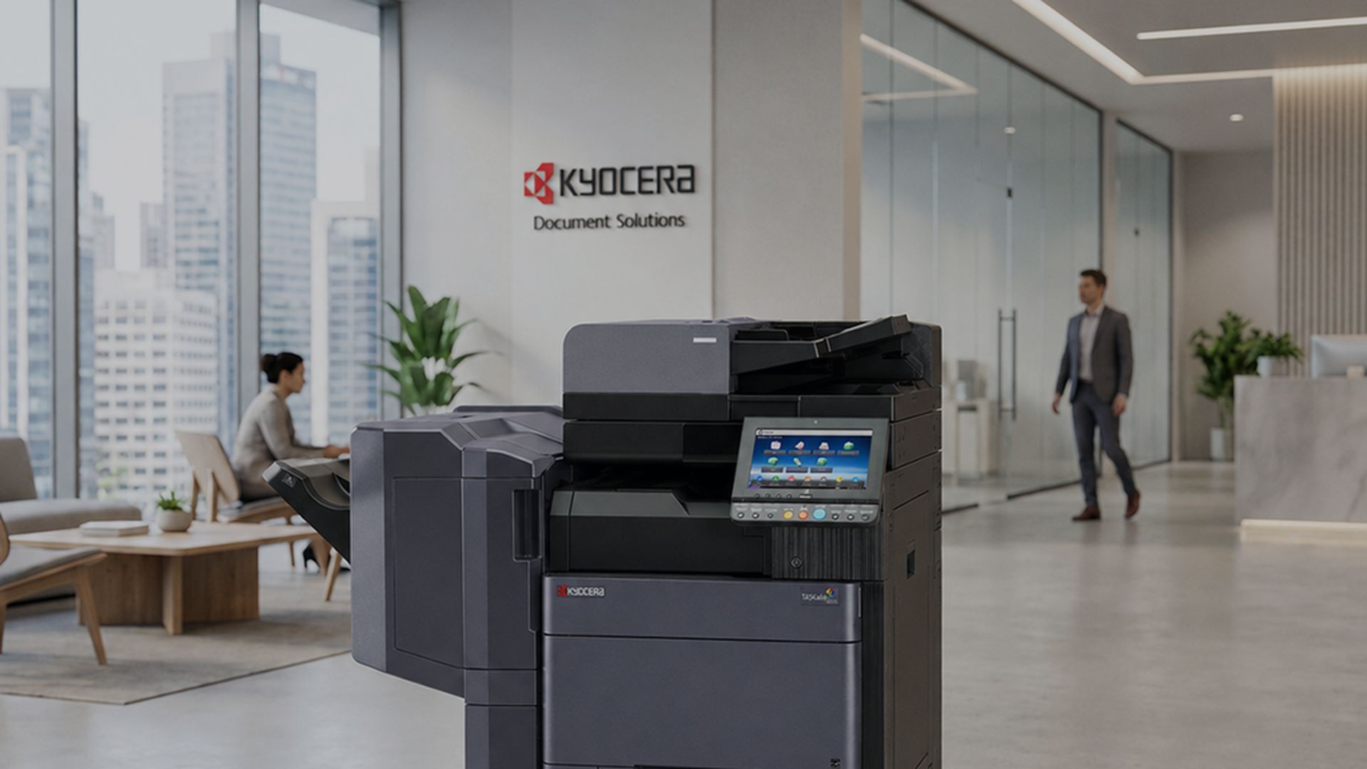 Equipo multifunción Kyocera TASKalfa instalado en una oficina
